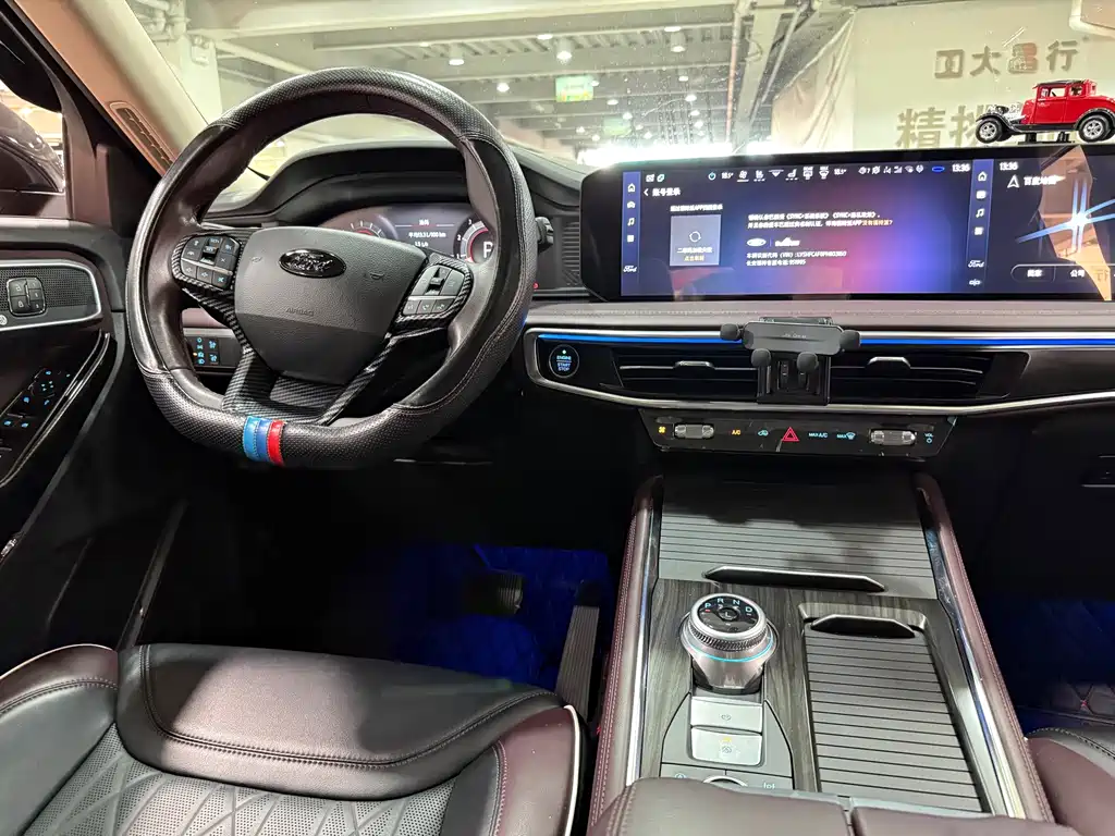 Ford Explorer — миниатюра 5