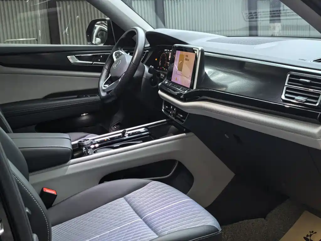 Volkswagen Teramont — миниатюра 4