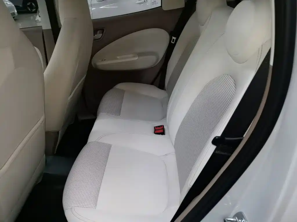 Wuling MINIEV — миниатюра 17