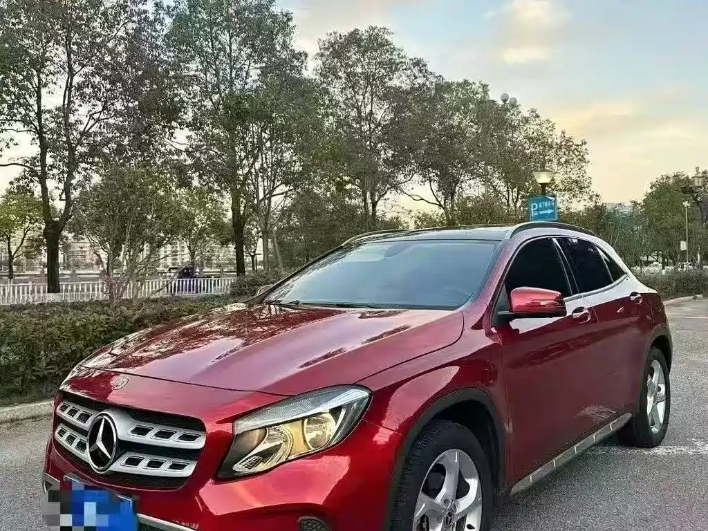 Mercedes-Benz GLA 2017