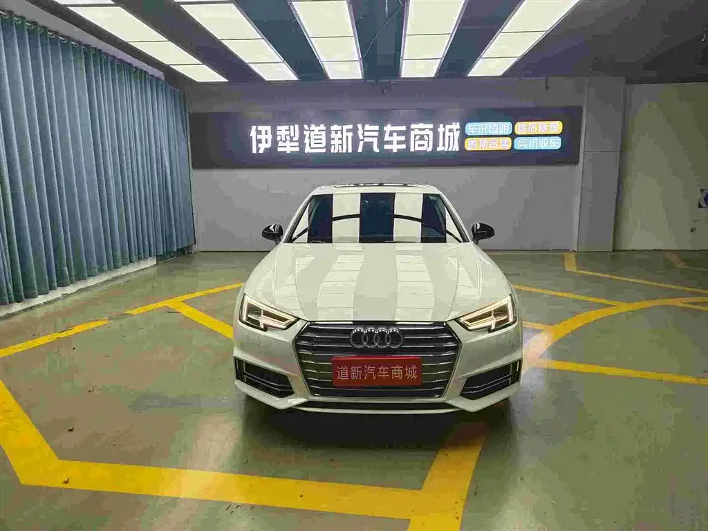 Audi A4L 2018 30 45 TFSI quattro Sport
