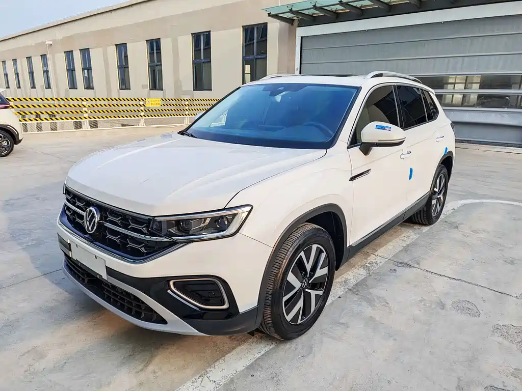 2022 Volkswagen Tayron - zdjęcie 1 z 12
