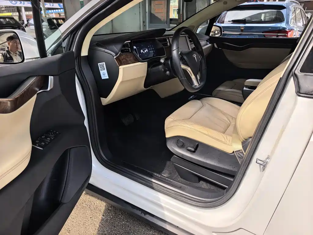 Tesla Model X 2016 Model X 75D