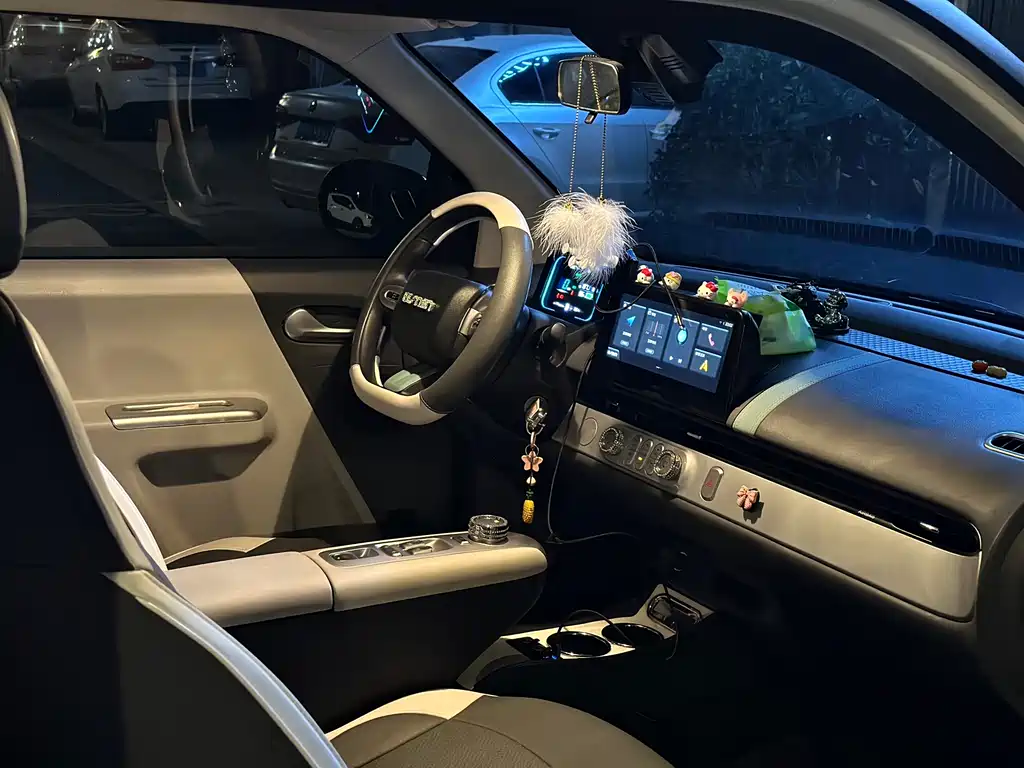 CHANGAN CHANGAN LUMIN