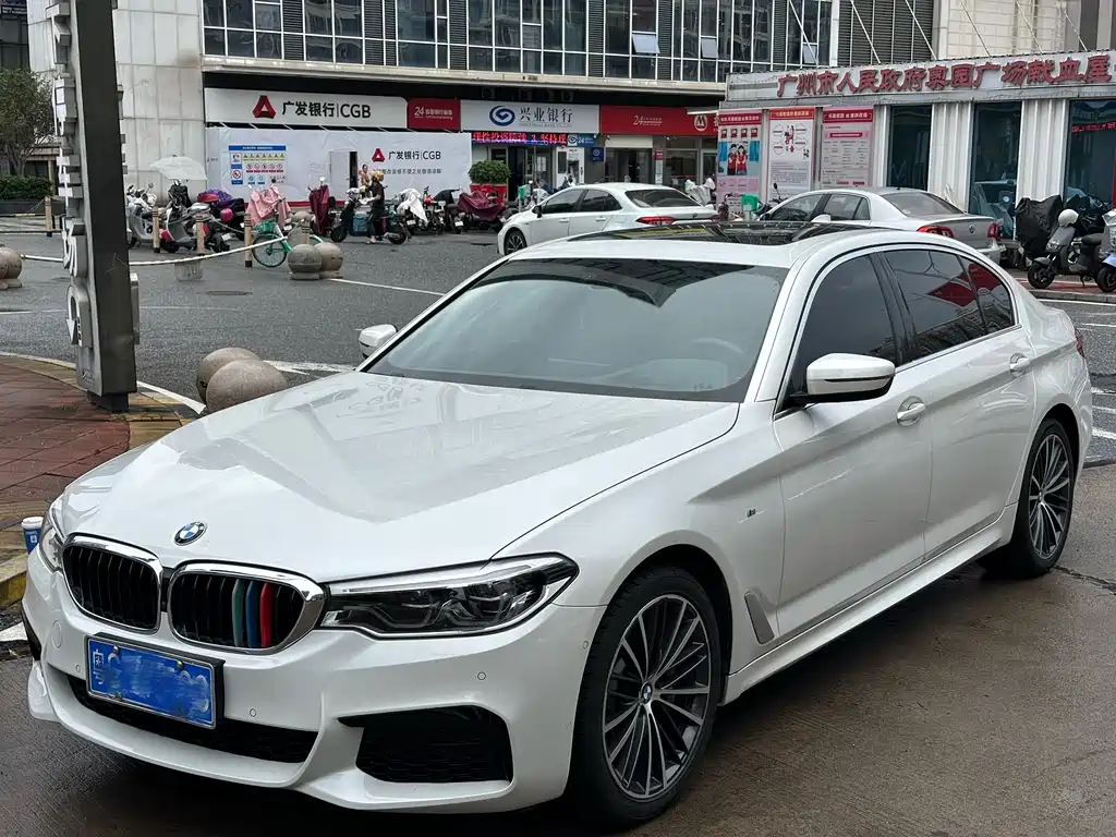 Купить BMW 5 Series