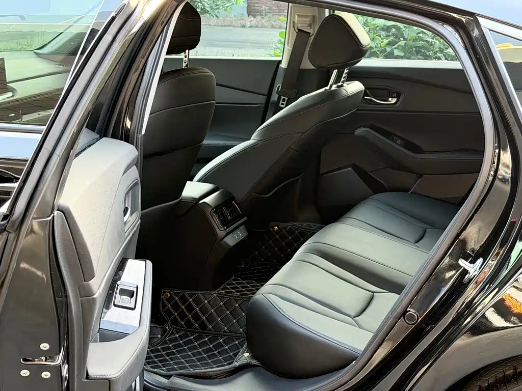 Honda Inspire — миниатюра 8