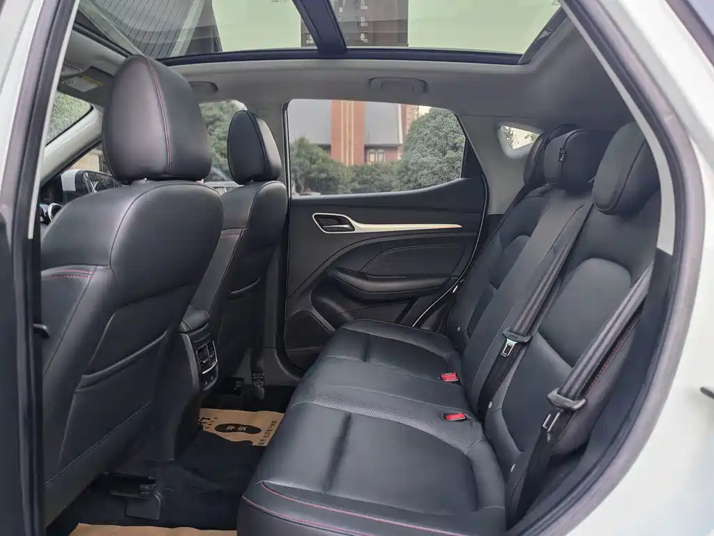 MG ZS — миниатюра 5