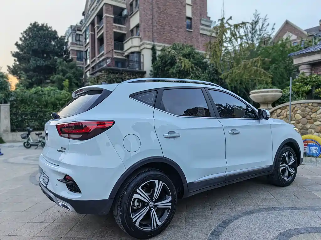 MG ZS — миниатюра 9