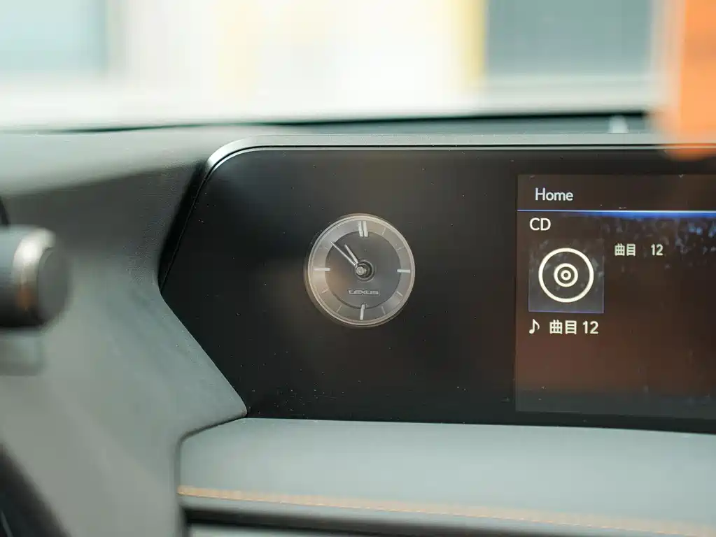 Lexus UX — миниатюра 18
