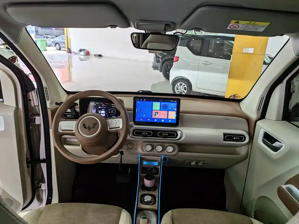 Wuling MINIEV — миниатюра 12