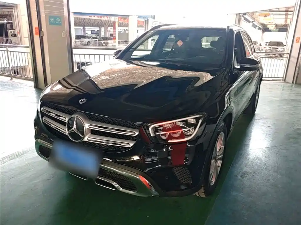 2020 Mercedes-Benz GLC - zdjęcie 1 z 25