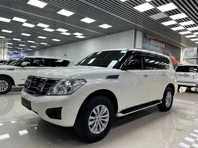 NISSAN TOURE 2018