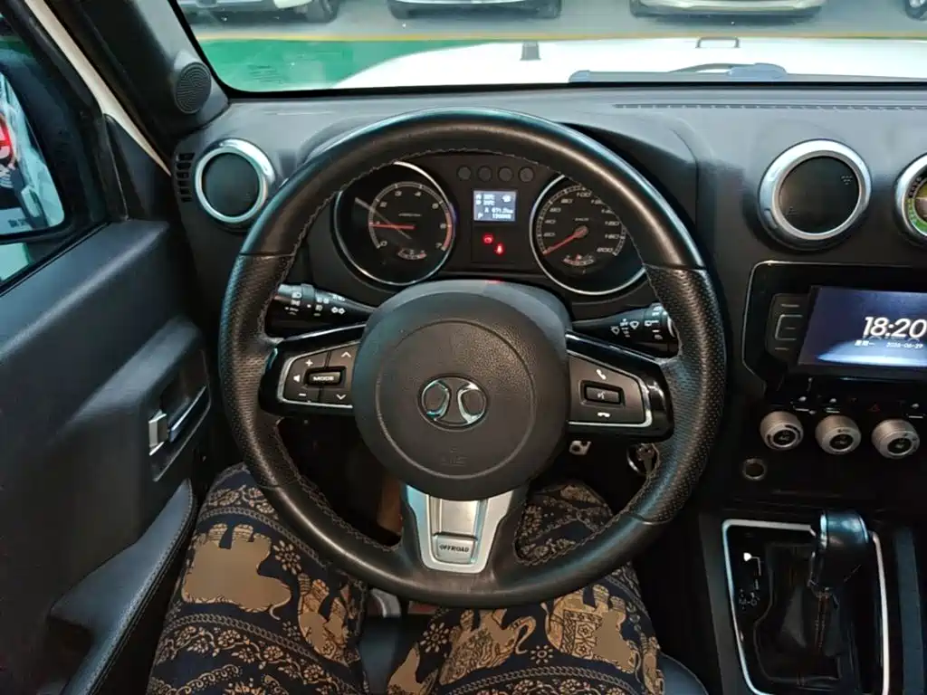 BAIC BJ40 2016 40L 2.3T AT Premium