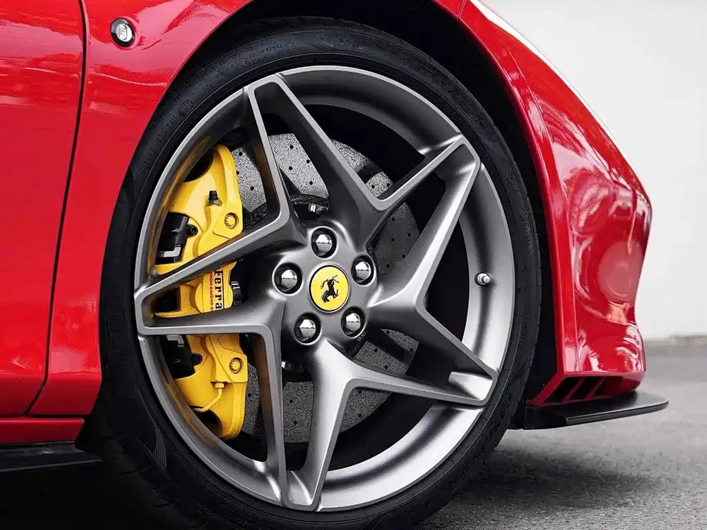 Ferrari F8 — миниатюра 5