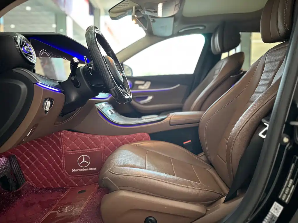 MERCEDES-BENZ E CLASS