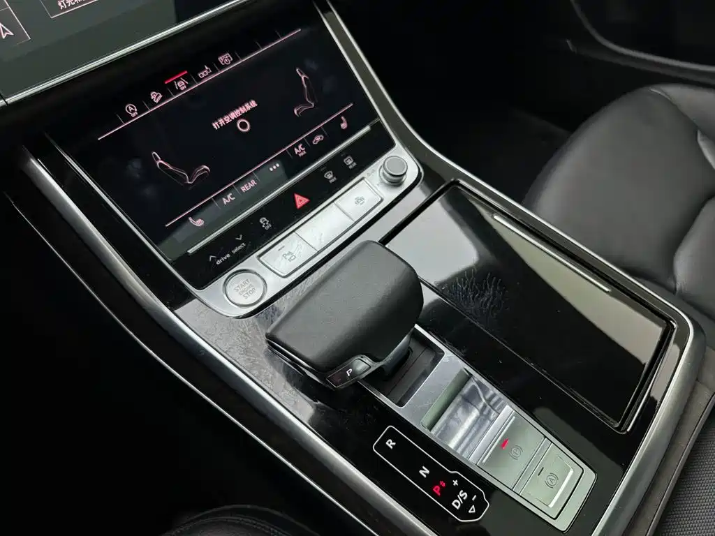 Audi Q8 — миниатюра 11