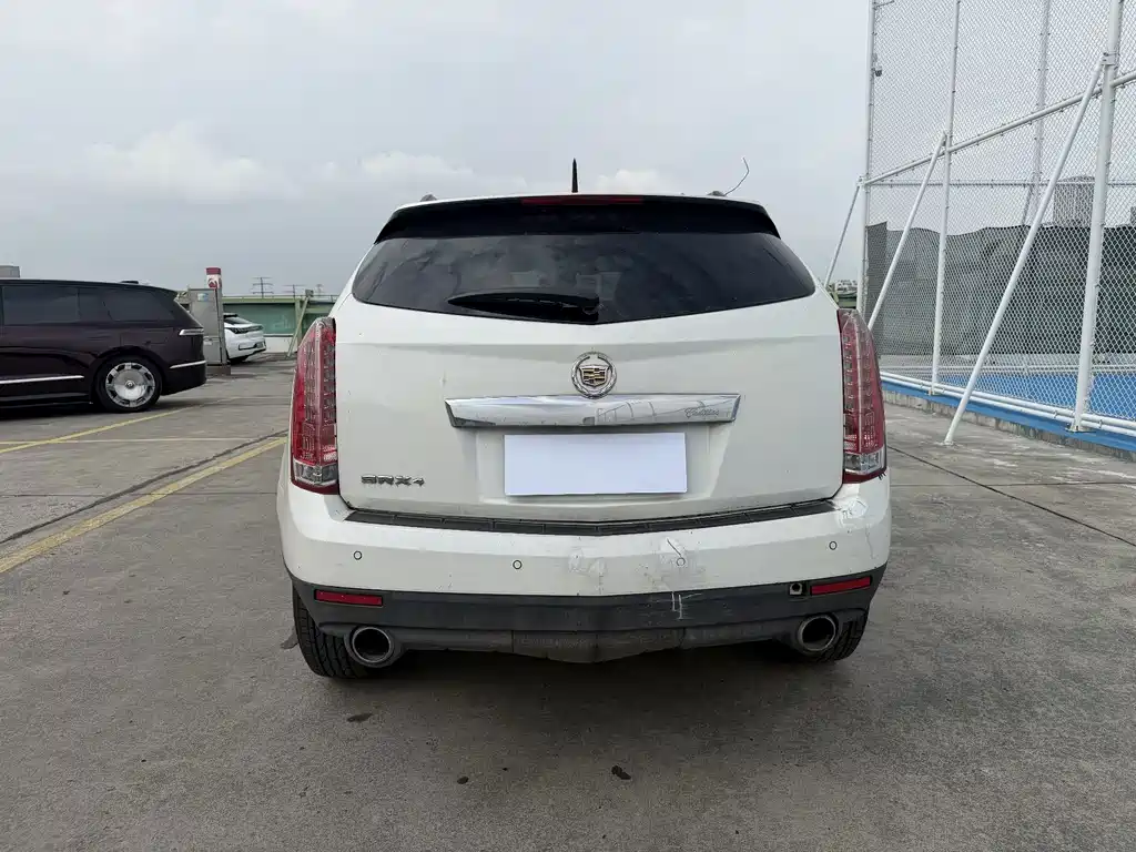 Cadillac SRX — миниатюра 5