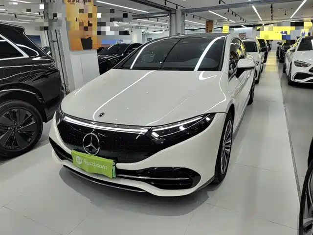 Mercedes-Benz EQS