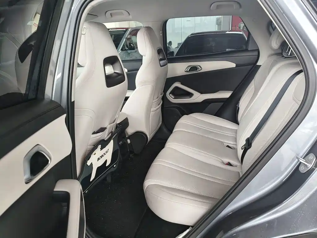 BYD Yuan UP — миниатюра 8