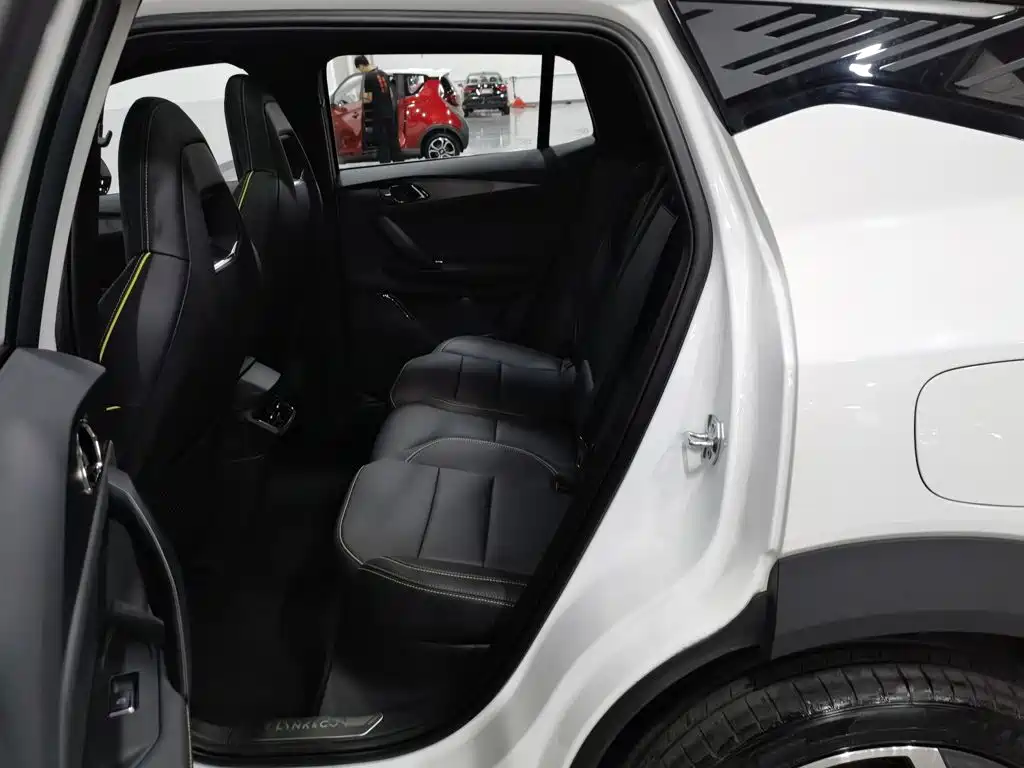 Lynk & Co 06 — миниатюра 15