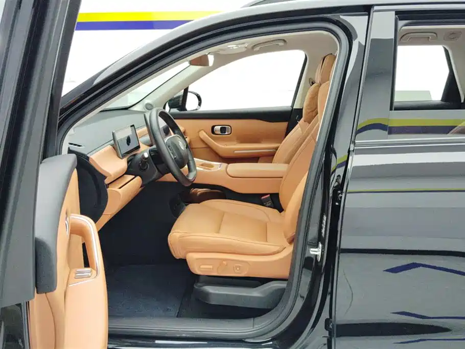 Leapmotor C16 2026 280 6 мест