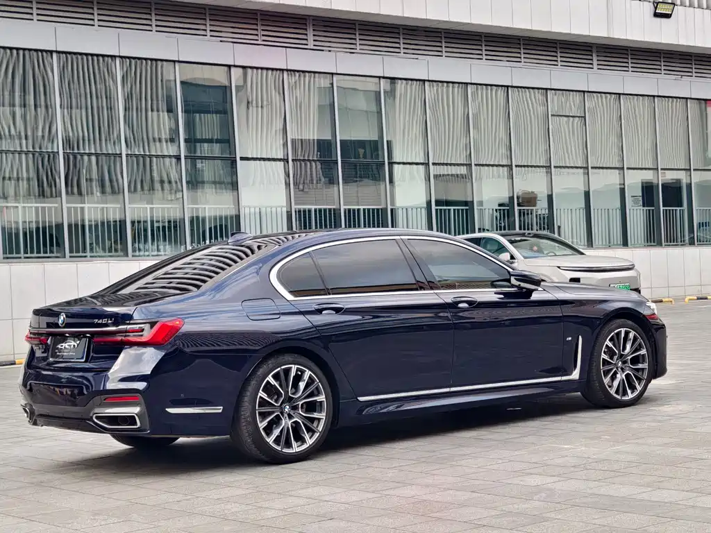 BMW 7 Series 7 2021 740Li xDrive Executive M Sport