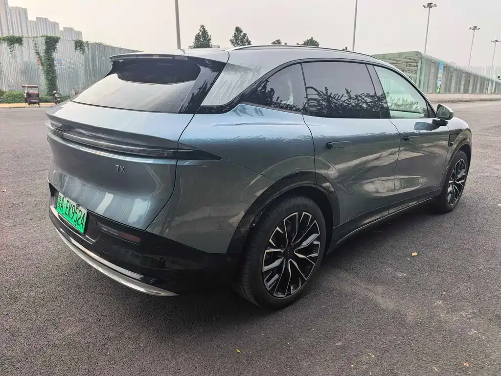 Zeekr 7X — миниатюра 10