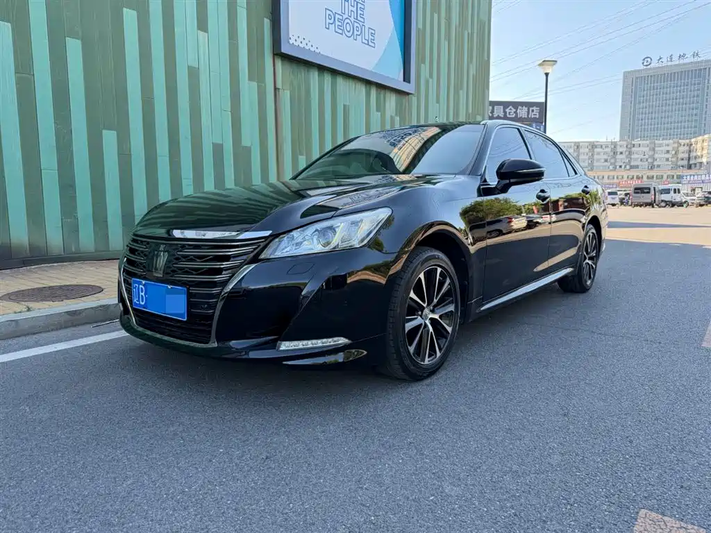 Toyota Crown 2015 2.0T Fashion Edition