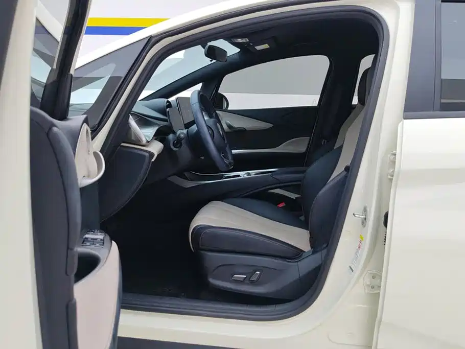 BYD Dolphin — миниатюра 9