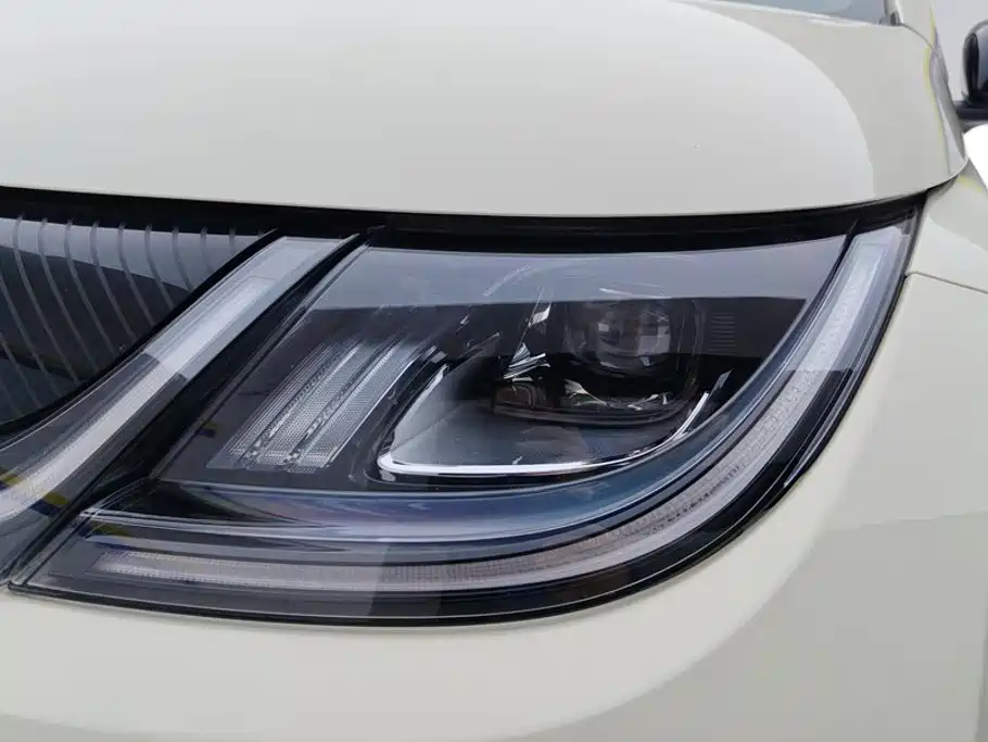 BYD Dolphin — миниатюра 5