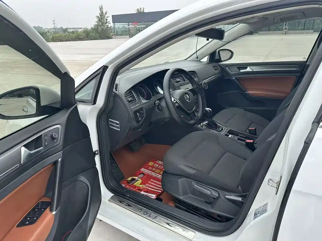 Volkswagen Golf — миниатюра 4