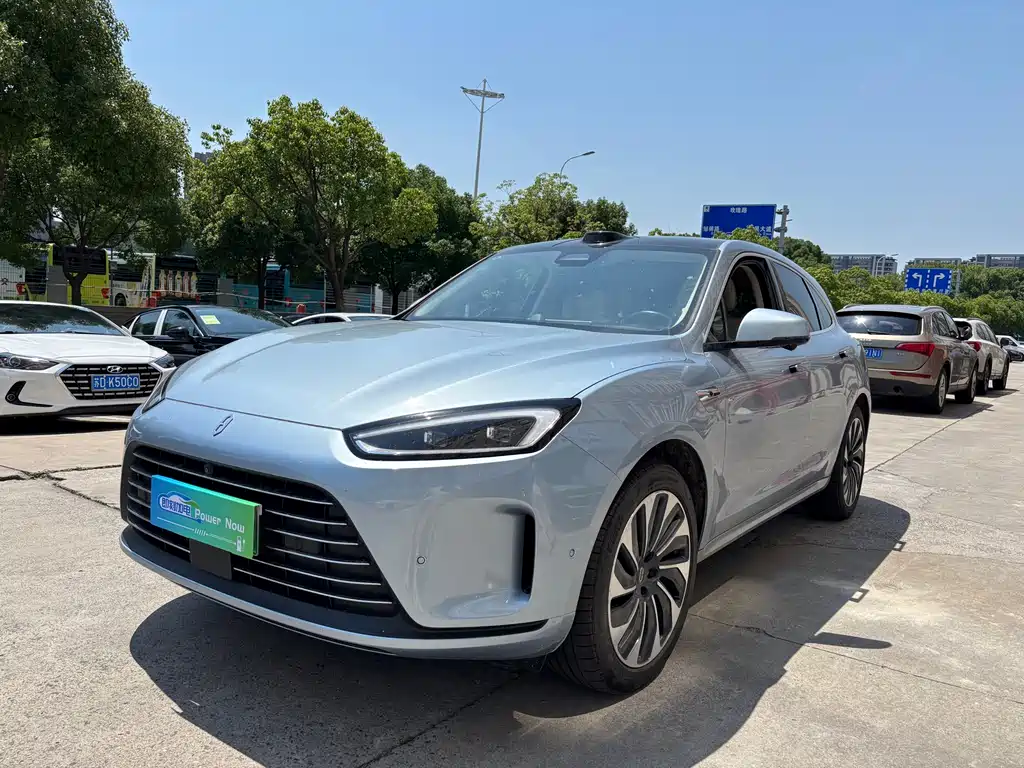 AITO M5 2023 EREV 4WD Smart Drive Edition