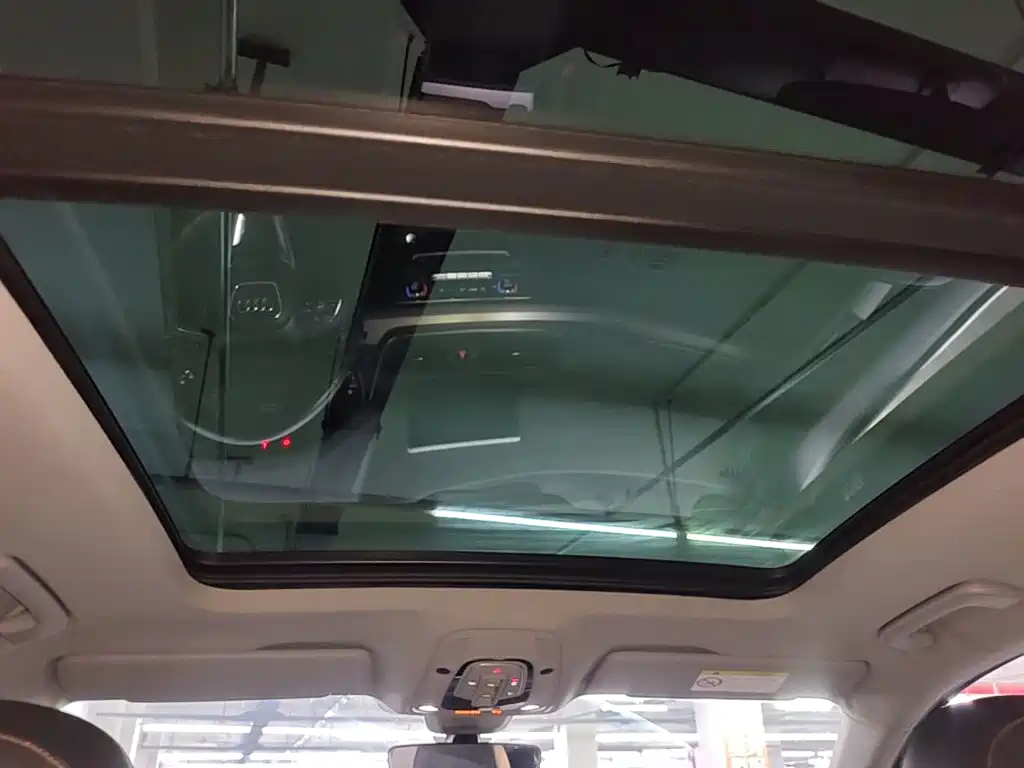 Audi Q5L — миниатюра 18