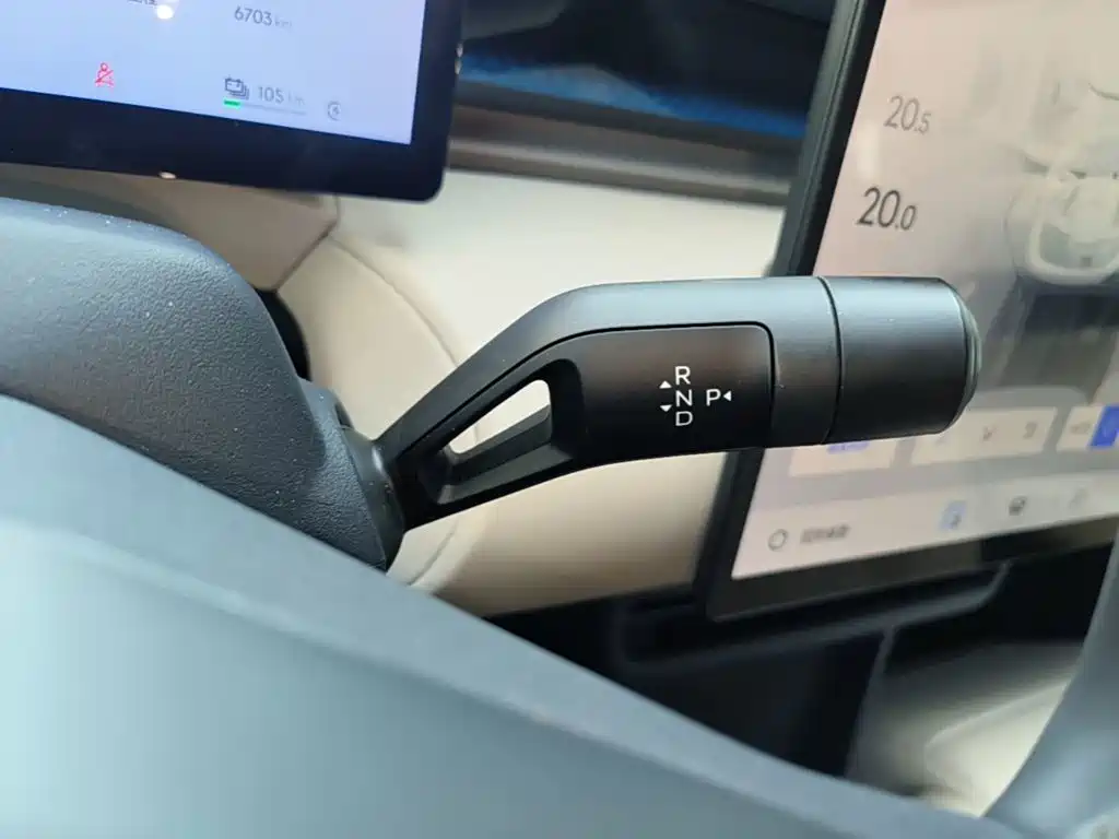 Lynk & Co Z20 — миниатюра 14