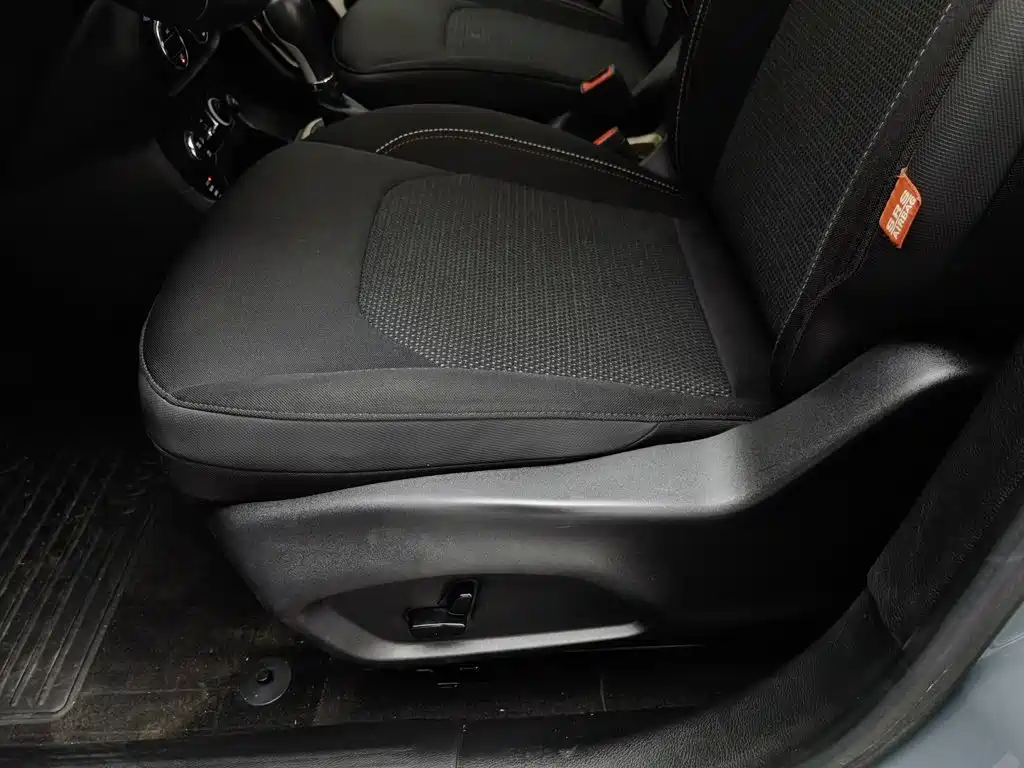 Jeep Renegade — миниатюра 20