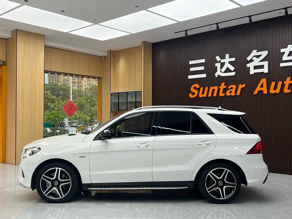 Mercedes-Benz GLE (Import) — миниатюра 15