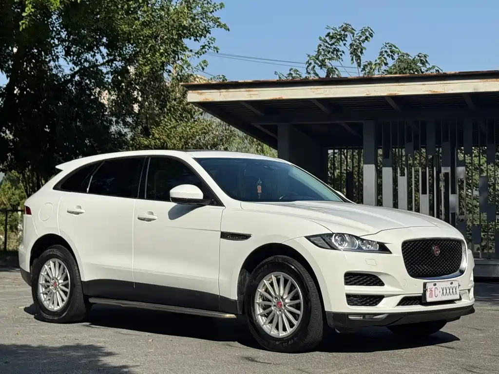 Jaguar F-PACE — миниатюра 5