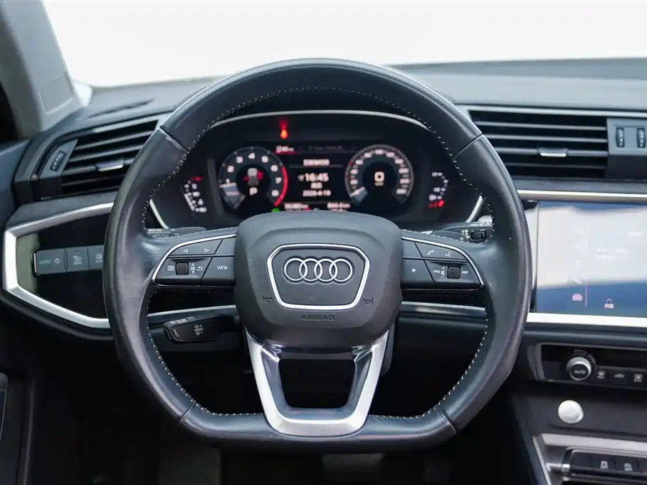 Audi Q3 2020 40 TFSI Fashion