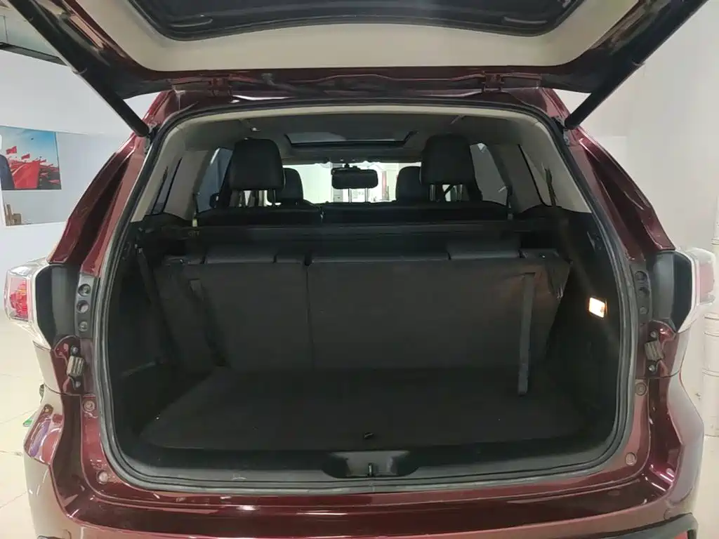 Toyota Highlander — миниатюра 19