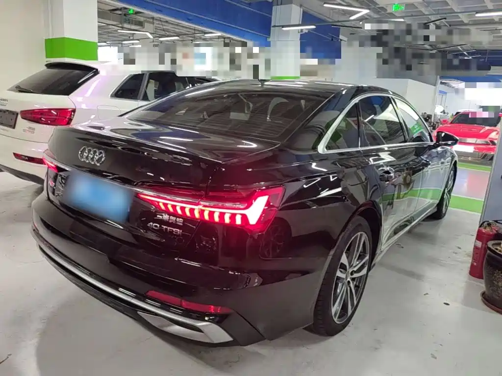 Audi A6L 2023 40 TFSI Luxury