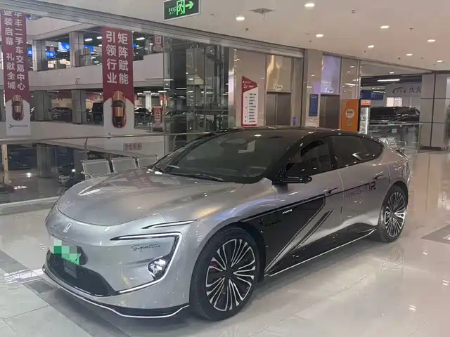 2025 Avatr 12