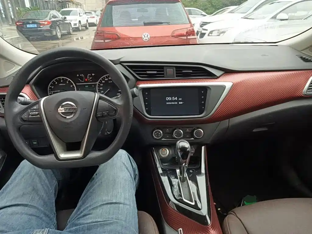Nissan Bluebird — миниатюра 10