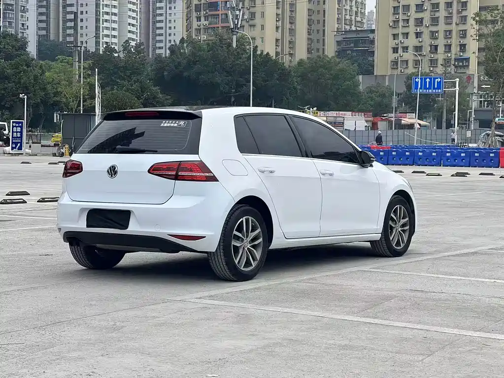 Volkswagen Golf — миниатюра 9