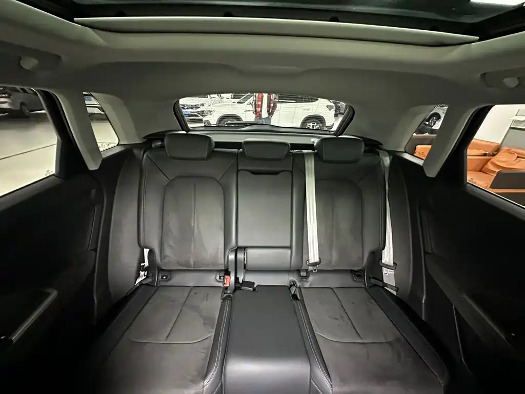 Audi Q3 — миниатюра 14