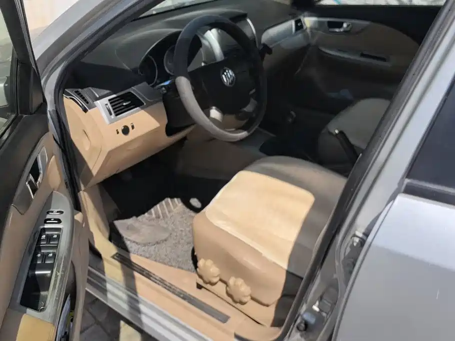 Buick Excelle — миниатюра 9