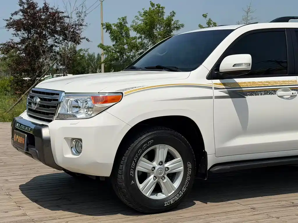 Toyota Land Cruiser 2012 4.0L AT VX