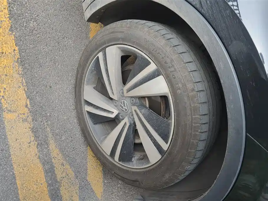 Volkswagen Tiguan X X 2021 330TSI Flagship