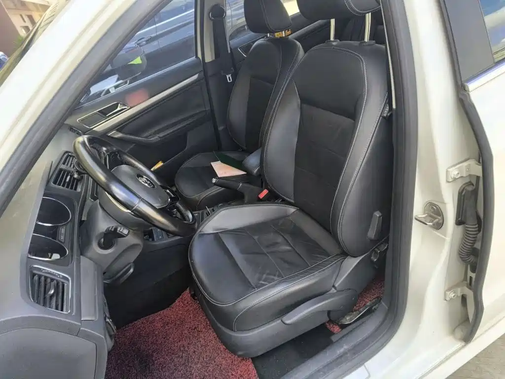 Volkswagen Lavida — миниатюра 11
