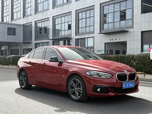BMW 1 SERIES 2018