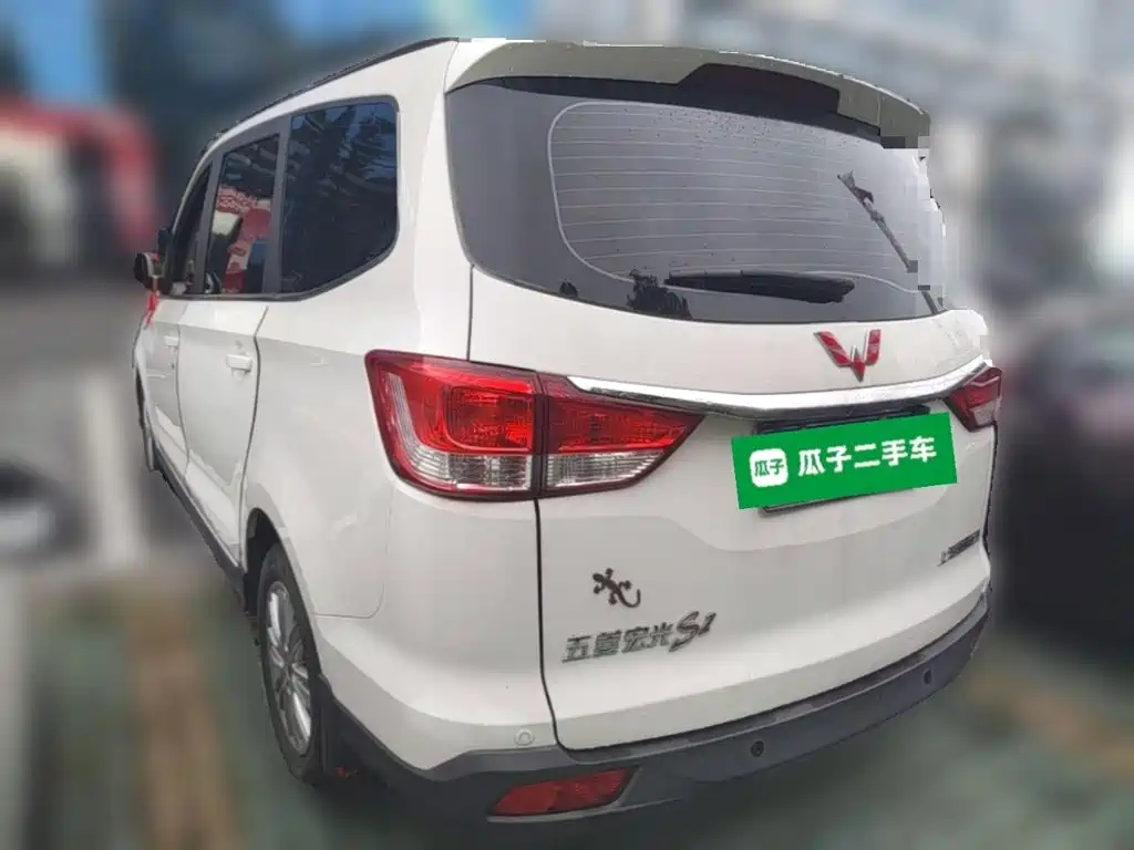 Wuling Hongguang — миниатюра 7